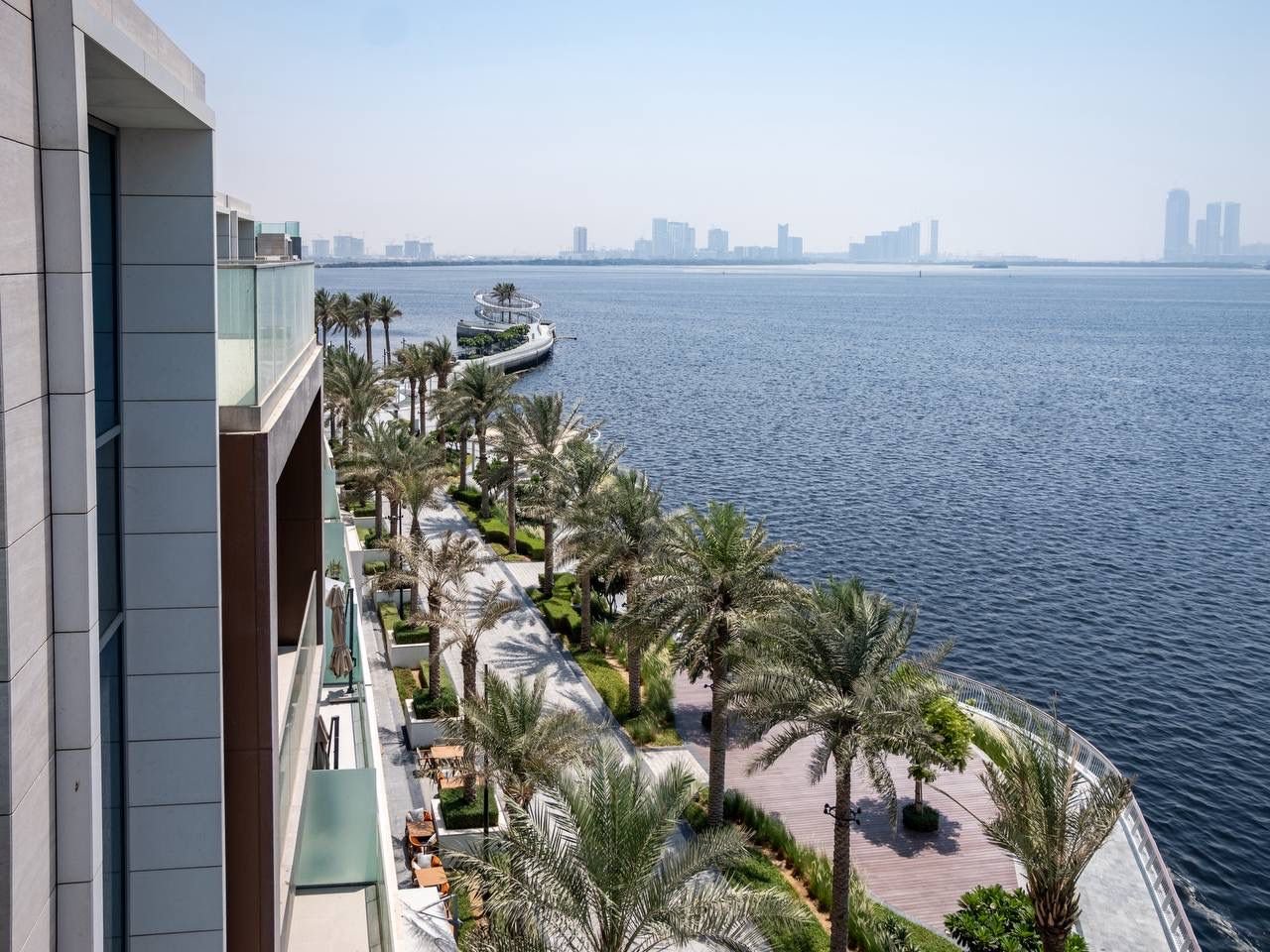 Luxury 3BR Townhouse with Canal View